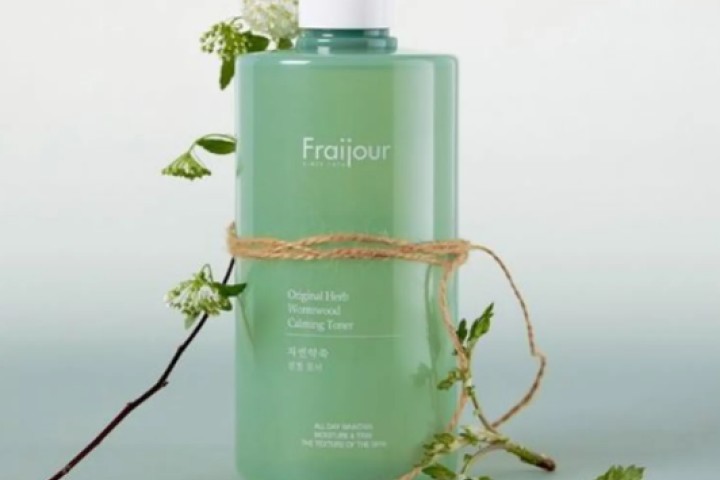 싱그러운 자연약쑥 촉촉 수분 진정 닦토 대용량 토너 500ml